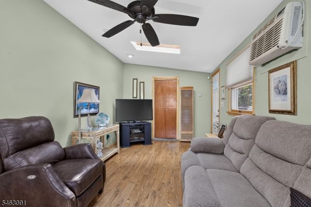 107 Cherry St, Woodbridge Twp., NJ 08830