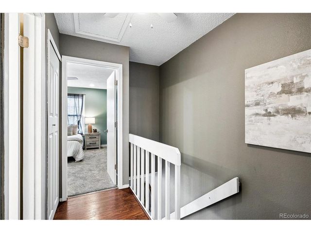 922 S Paris Ct, Aurora, CO 80012