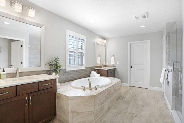 12683 BURNS DRIVE, Odessa, FL 33556