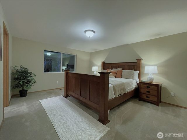 121 E Country Club Drive E, Union, WA 98592