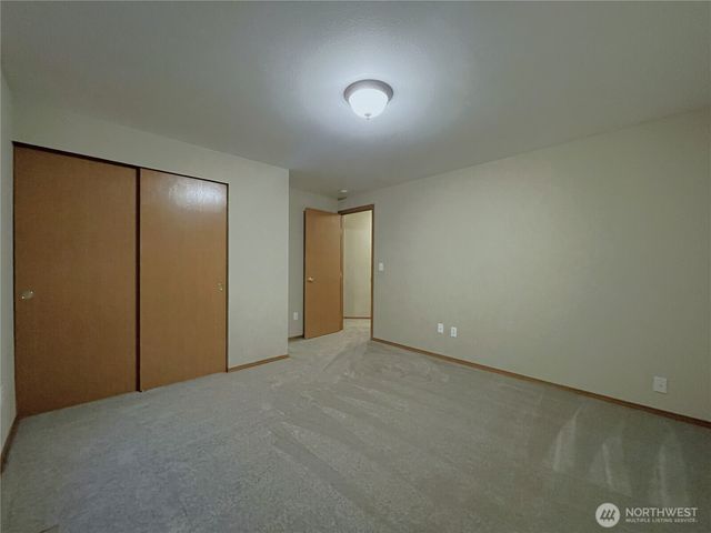 121 E Country Club Drive E, Union, WA 98592