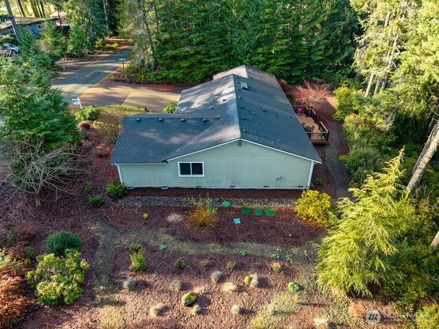 121 E Country Club Drive E, Union, WA 98592