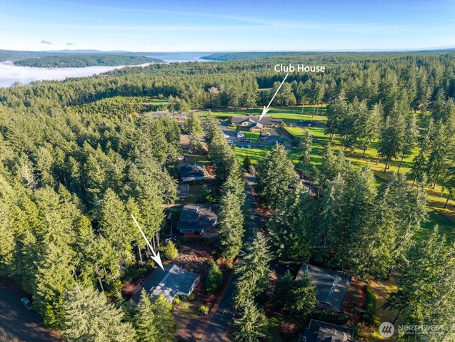 121 E Country Club Drive E, Union, WA 98592