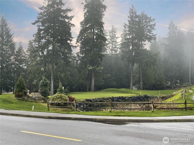 121 E Country Club Drive E, Union, WA 98592