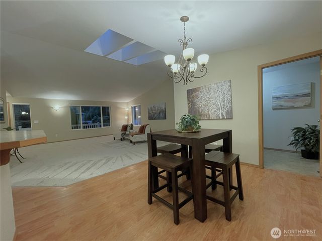 121 E Country Club Drive E, Union, WA 98592