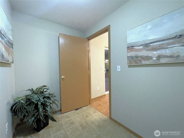 121 E Country Club Drive E, Union, WA 98592