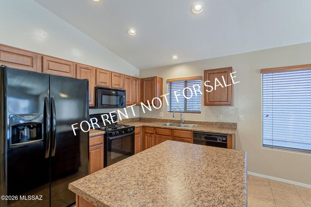 8356 S Otis Drive, Tucson, AZ 85747