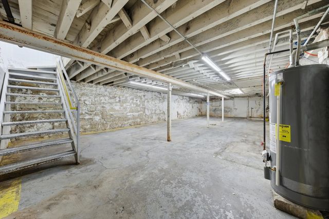 2290 S Blue Island Avenue, Chicago, IL 60608