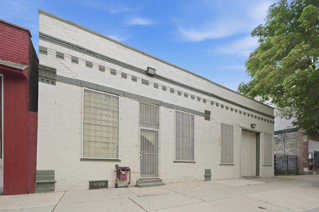 2290 S Blue Island Avenue, Chicago, IL 60608
