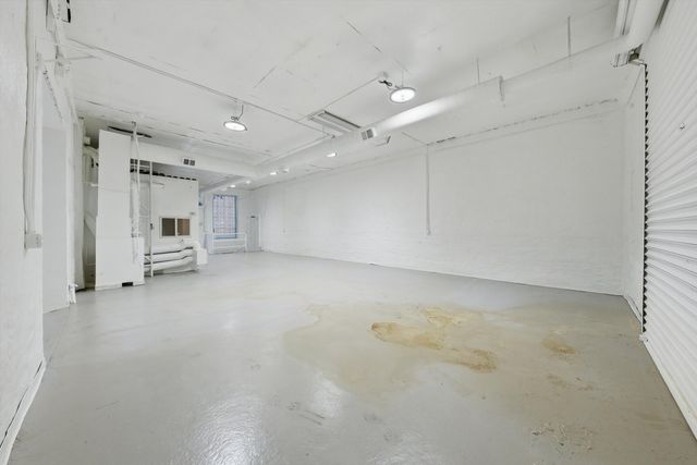 2290 S Blue Island Avenue, Chicago, IL 60608