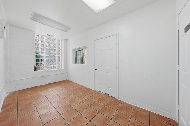 2290 S Blue Island Avenue, Chicago, IL 60608