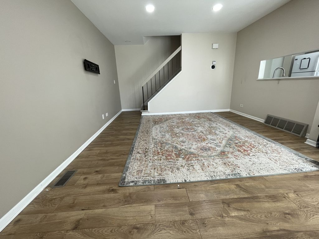 212 Hudson Court B, Bolingbrook, IL 60440 — photo 5