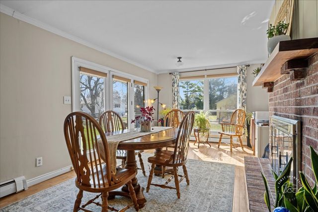 401 E Side Drive, Geneva, IL 60134