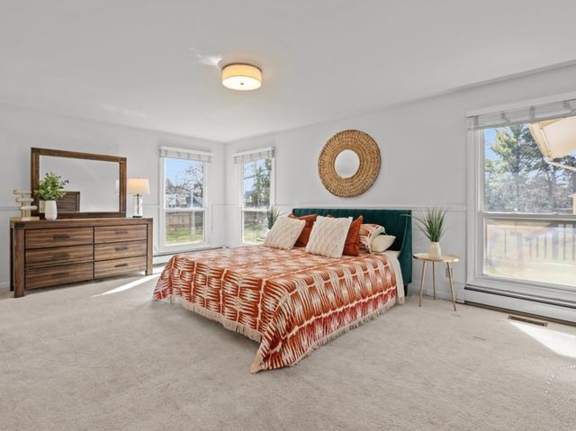 401 E Side Drive, Geneva, IL 60134