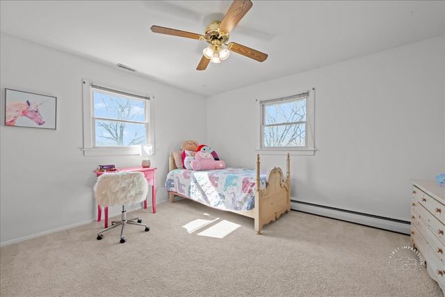 401 E Side Drive, Geneva, IL 60134