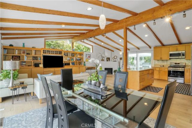 3839 Davana Road, Sherman Oaks, CA 91423