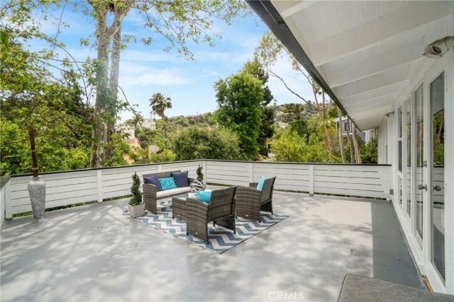 3839 Davana Road, Sherman Oaks, CA 91423