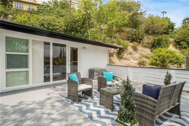 3839 Davana Road, Sherman Oaks, CA 91423