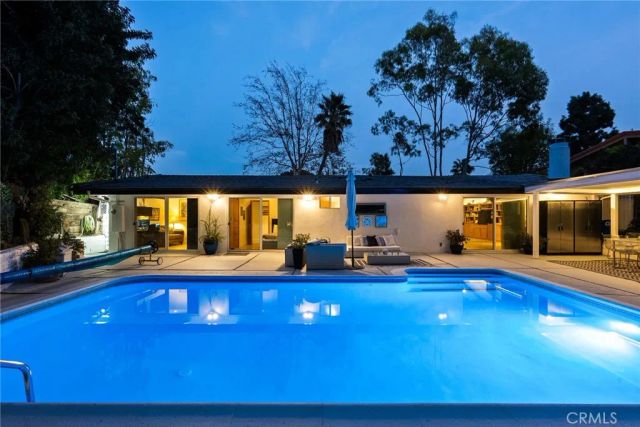 3839 Davana Road, Sherman Oaks, CA 91423