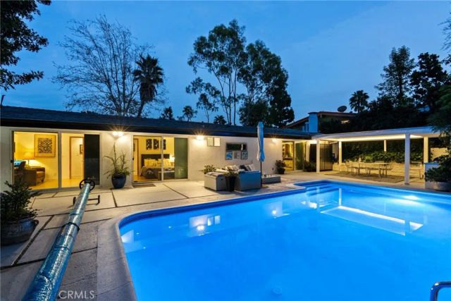 3839 Davana Road, Sherman Oaks, CA 91423