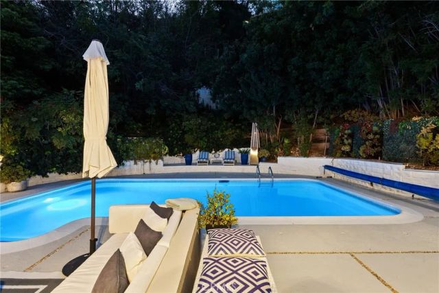 3839 Davana Road, Sherman Oaks, CA 91423