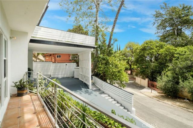 3839 Davana Road, Sherman Oaks, CA 91423