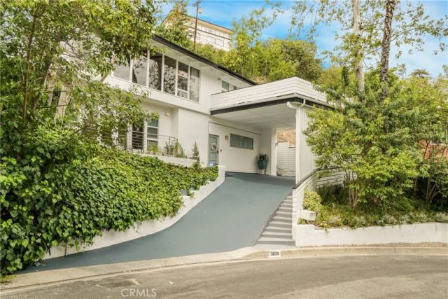 3839 Davana Road, Sherman Oaks, CA 91423