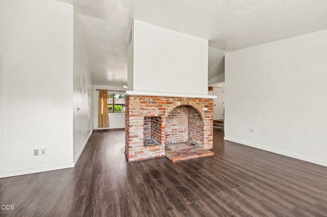 2774 Jessica Circle, Medford, OR 97504