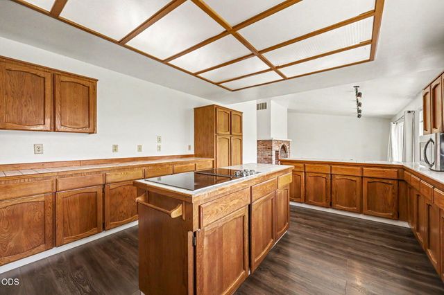 2774 Jessica Circle, Medford, OR 97504