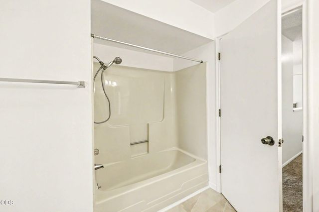 2774 Jessica Circle, Medford, OR 97504