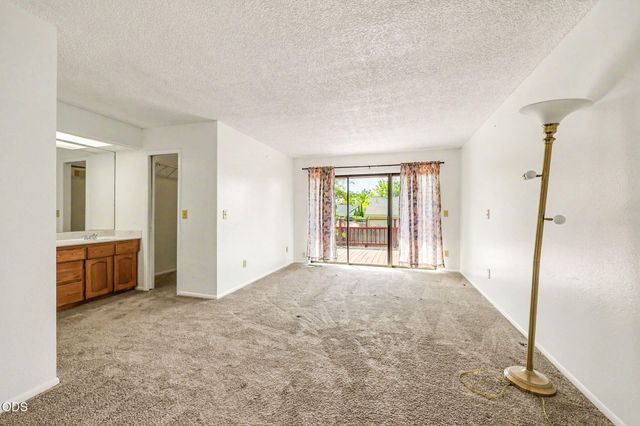 2774 Jessica Circle, Medford, OR 97504