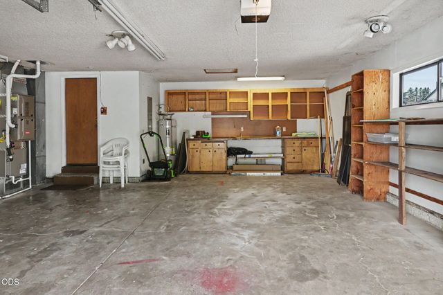 2774 Jessica Circle, Medford, OR 97504