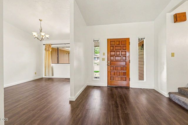 2774 Jessica Circle, Medford, OR 97504