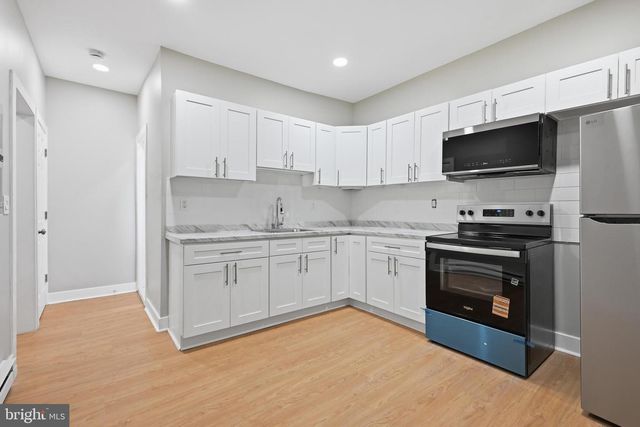 357 MANTUA AVE, Paulsboro, NJ 08066