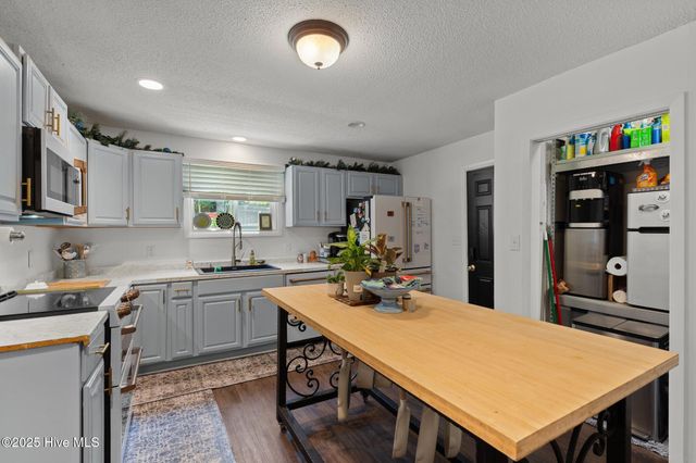 140 One Down Street, Southern Pines, NC 28387