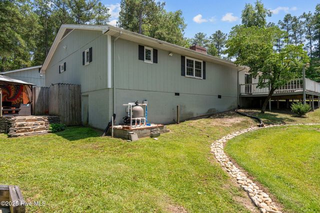 140 One Down Street, Southern Pines, NC 28387