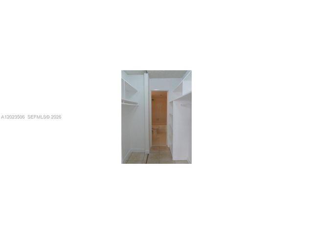 150 SE 25th Rd 5E, Miami, FL 33129