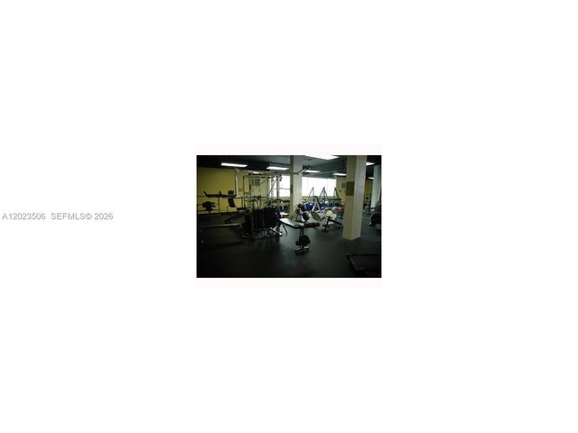 150 SE 25th Rd 5E, Miami, FL 33129