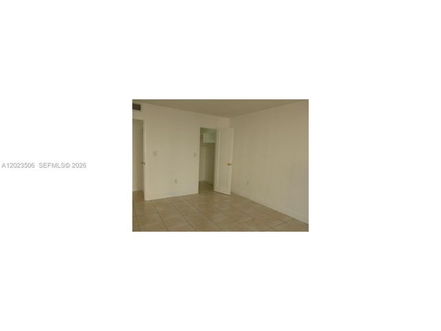 150 SE 25th Rd 5E, Miami, FL 33129