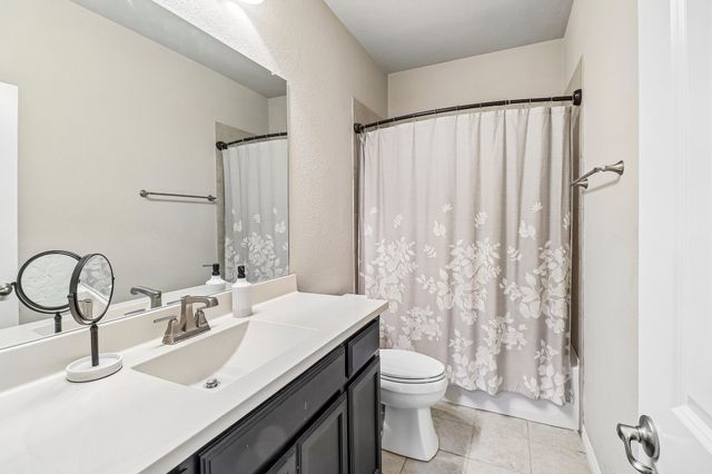 7104 Chelsea Drive, North Richland Hills, TX 76180