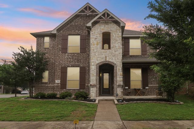 7104 Chelsea Drive, North Richland Hills, TX 76180