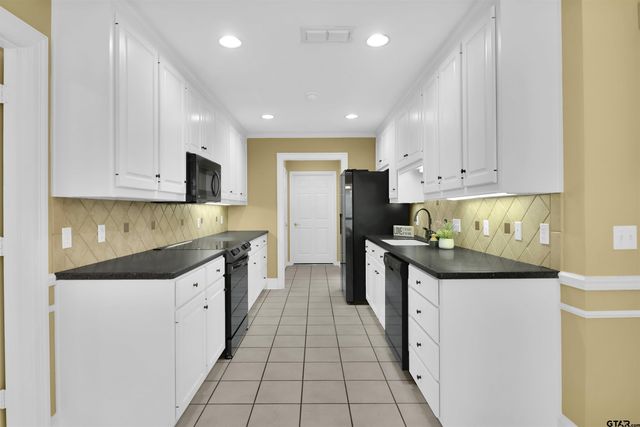 5110 Eastgate DR, Tyler, TX 75703