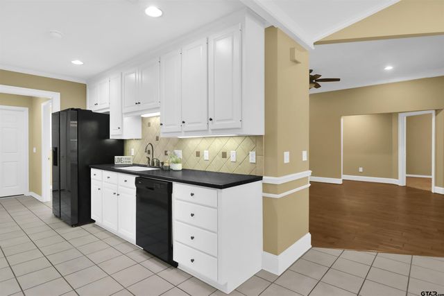 5110 Eastgate DR, Tyler, TX 75703