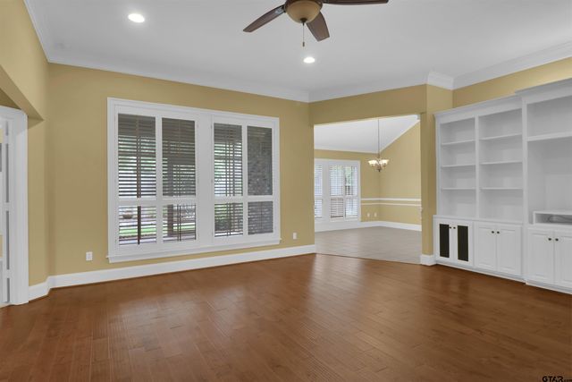 5110 Eastgate DR, Tyler, TX 75703