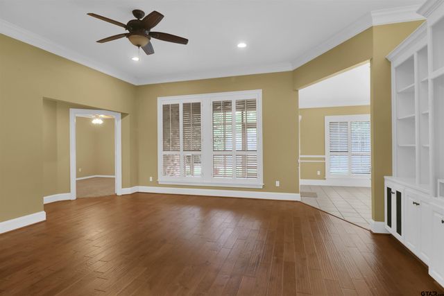 5110 Eastgate DR, Tyler, TX 75703