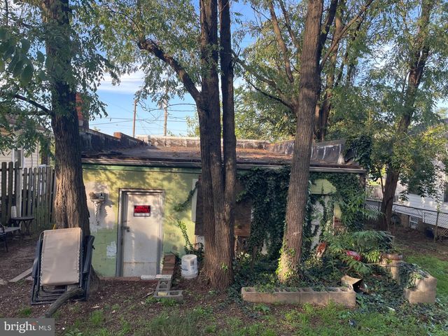 4619 ADDISON RD, Capitol Heights, MD 20743