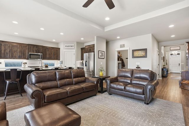 16507 Charlotte Day Drive, La Pine, OR 97739