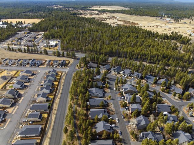 16507 Charlotte Day Drive, La Pine, OR 97739