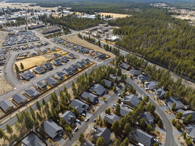 16507 Charlotte Day Drive, La Pine, OR 97739