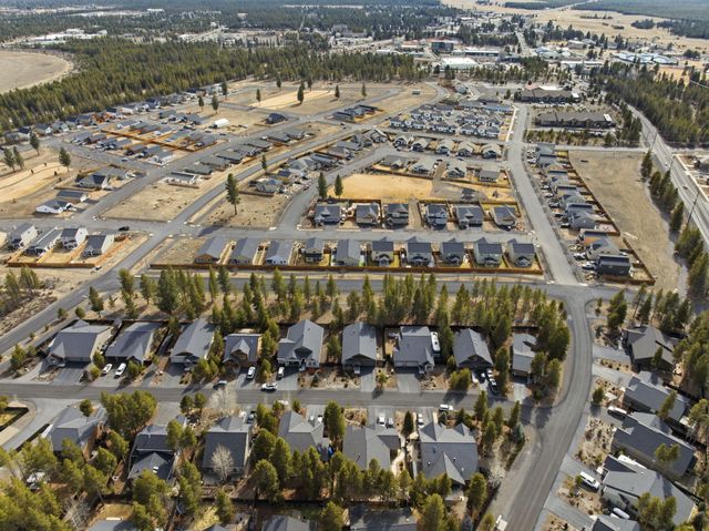 16507 Charlotte Day Drive, La Pine, OR 97739